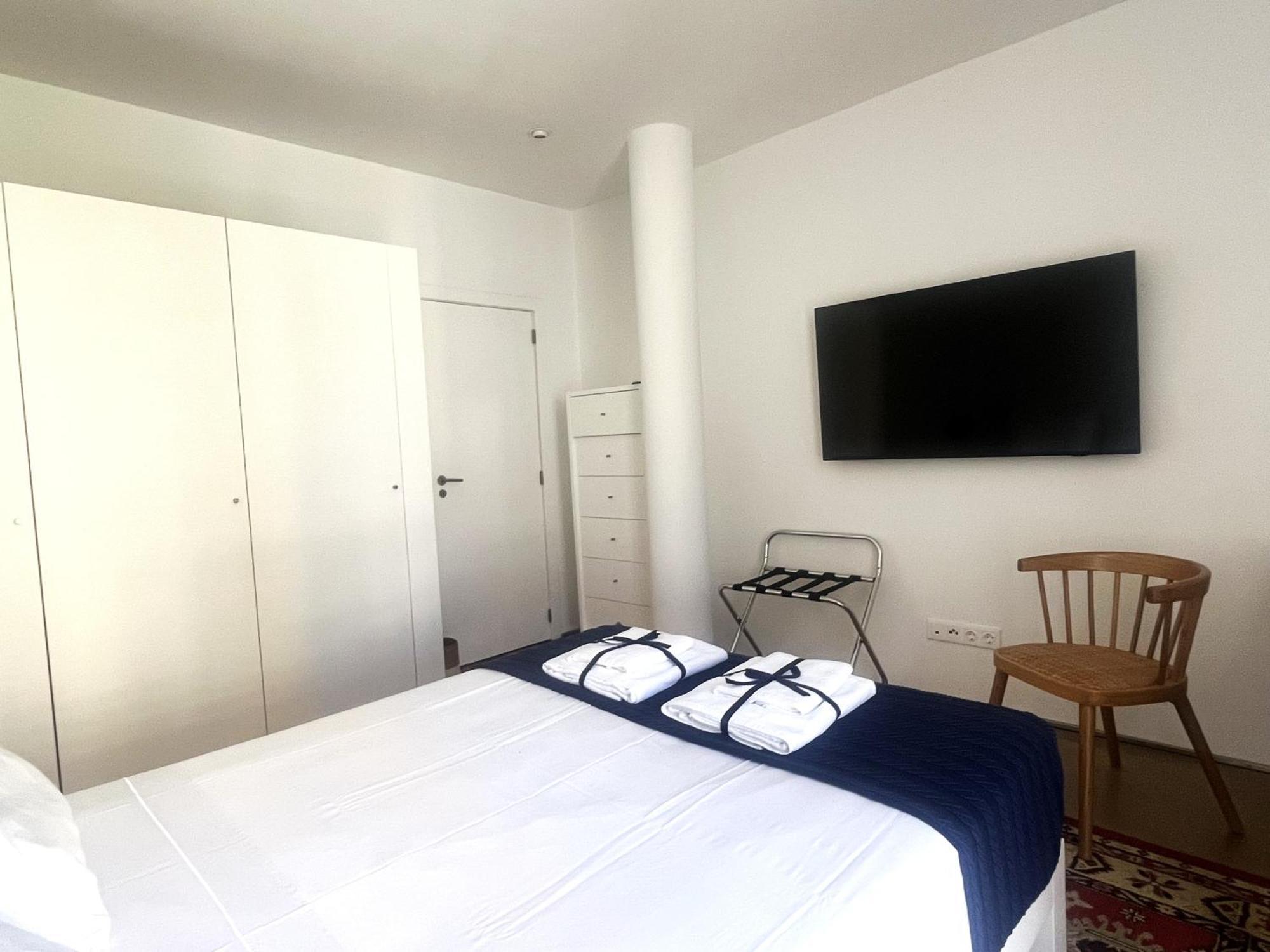 Signature Guesthouse Порту Екстер'єр фото
