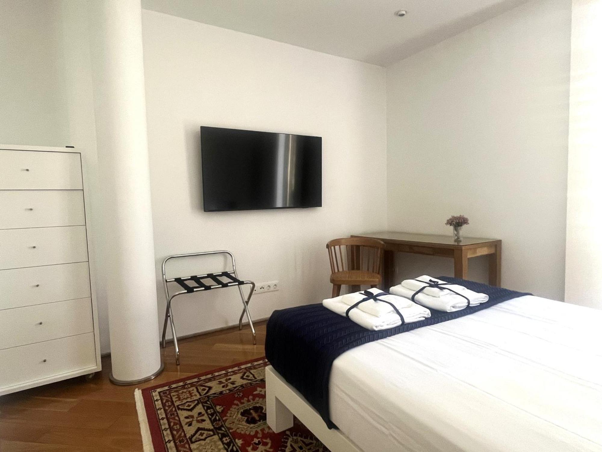 Signature Guesthouse Порту Номер фото